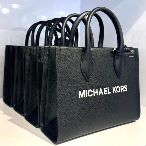 Michael Kors Mirella Small Signature Logo Crossbody Bag Black - Picture 1 of 8